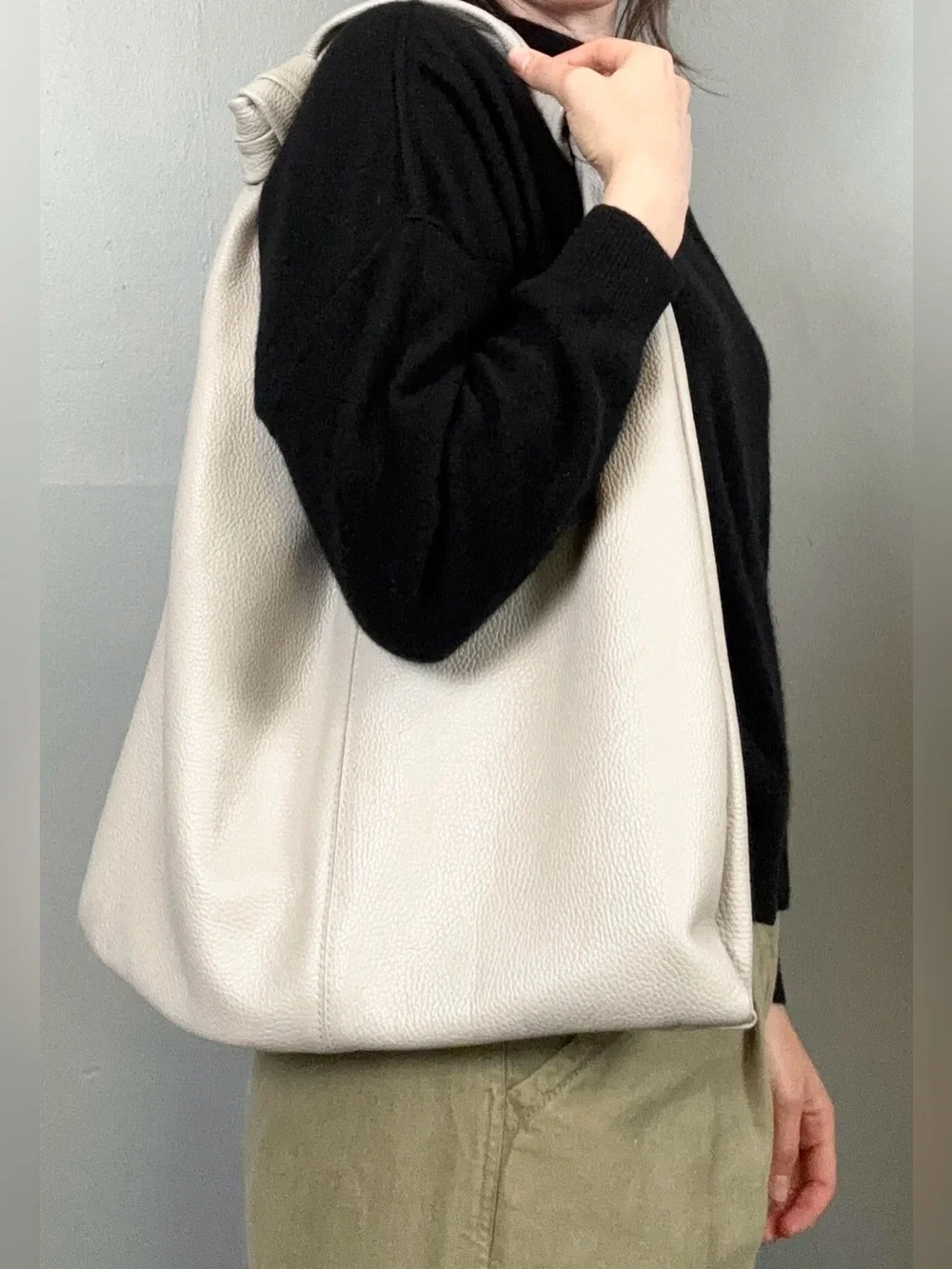 Taupe Slouchy Leather Double Knot Shoulder Hobo Bag Made in Italy